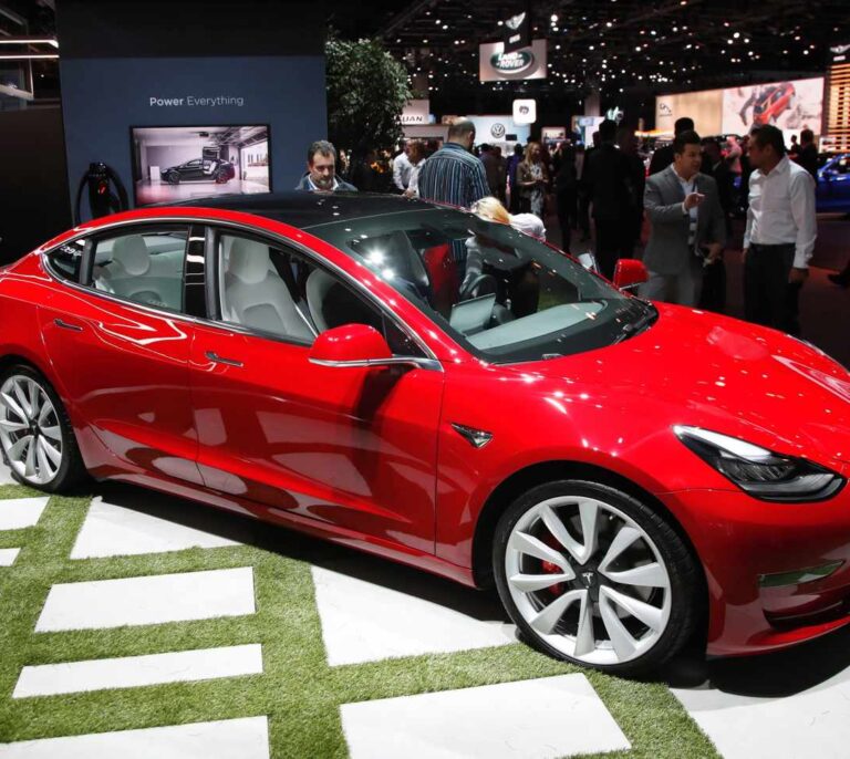 El Tesla Model 3 ya está disponible en España con un precio inicial de 59.100 euros