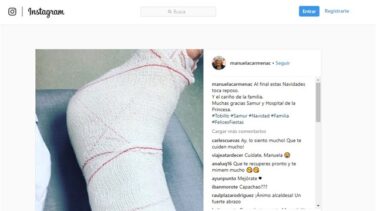Manuela Carmena, atendida en el hospital tras romperse el tobillo