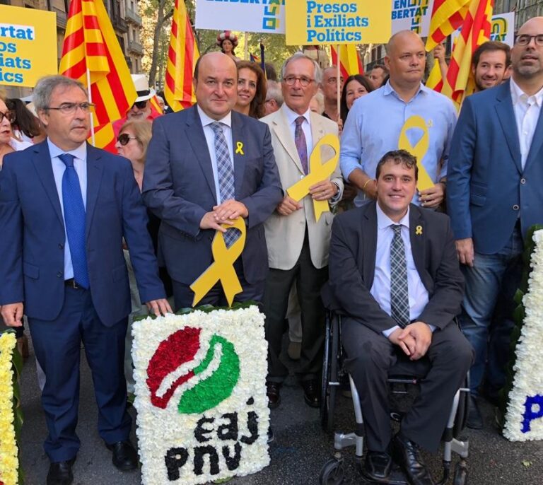 El nacionalismo vasco arropa a los acusados