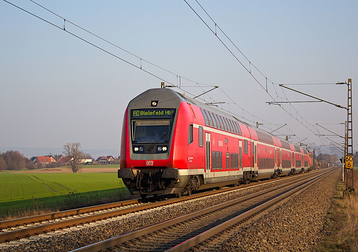 Un tren regional de Deutsche Bahn circula por Alemania.