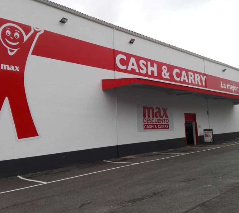 Supermercados regionales y extranjeros se disputan el negocio de Cash & Carry de Dia