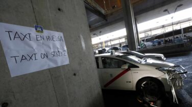 Los taxistas calientan la huelga en Madrid: "Entramos a Fitur y jodemos los stands"