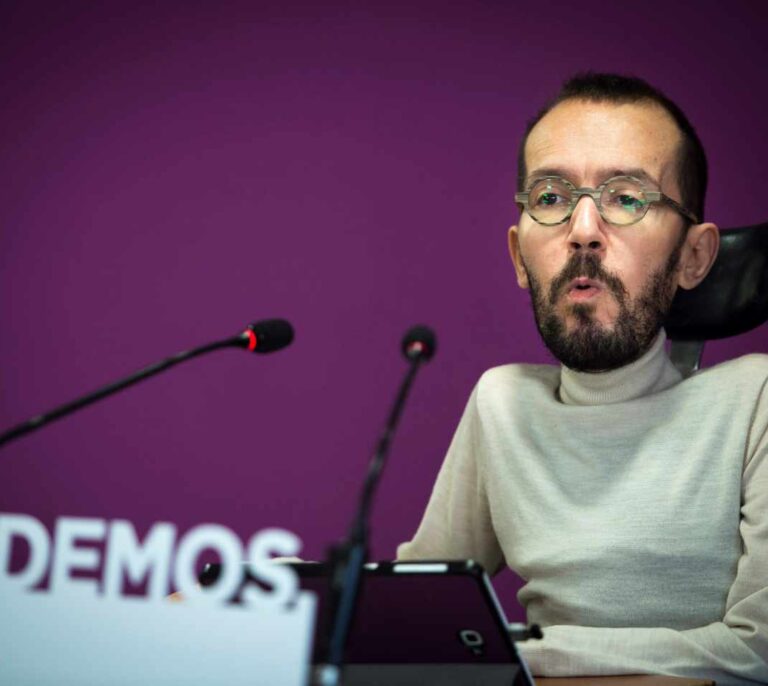 Echenique, "estupefacto" porque el PSOE ha manipulado la propuesta de Podemos