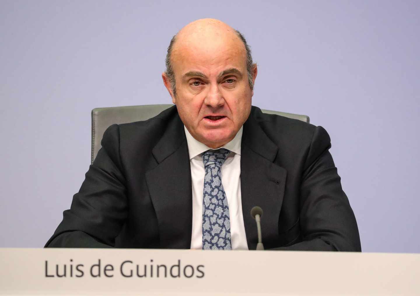 Guindos urge a BBVA a zanjar el escándalo Villarejo: "El tiempo es esencial"