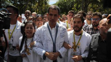 Guaidó, en la protesta: "Soldados, no disparen en contra de su pueblo"