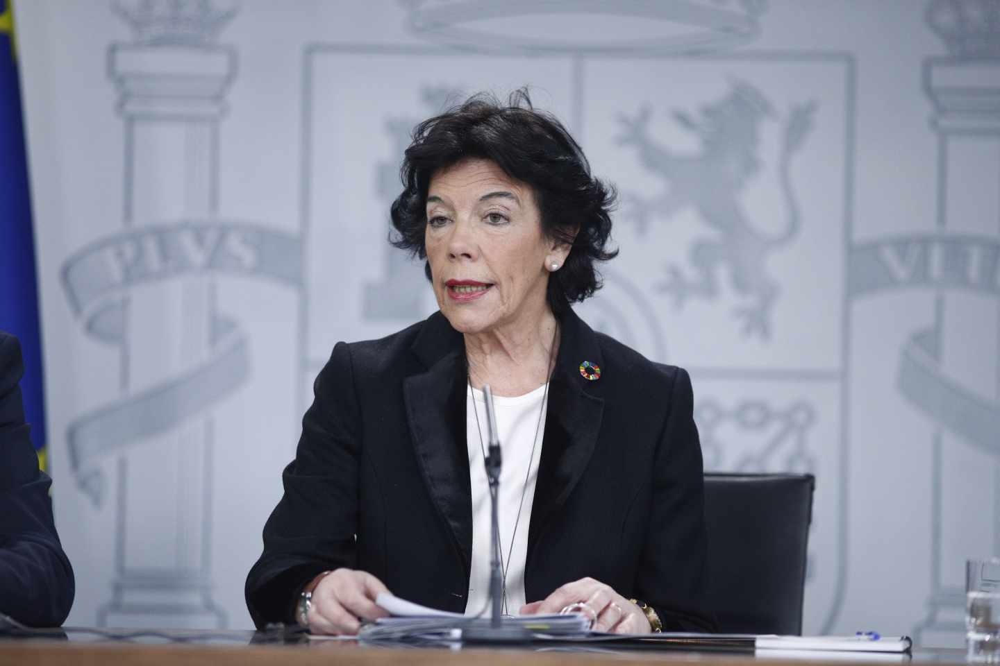 La portavoz del Gobierno, Isabel Celaá, en rueda de prensa tras el Consejo de Ministros