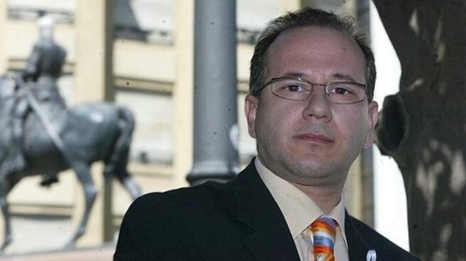 Vox designa a Francisco José Alcaraz, expresidente de AVT, como senador por Andalucía