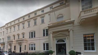 El dueño del hedge fund que ataca a Dia se compra una casa de 107 millones junto a Buckingham