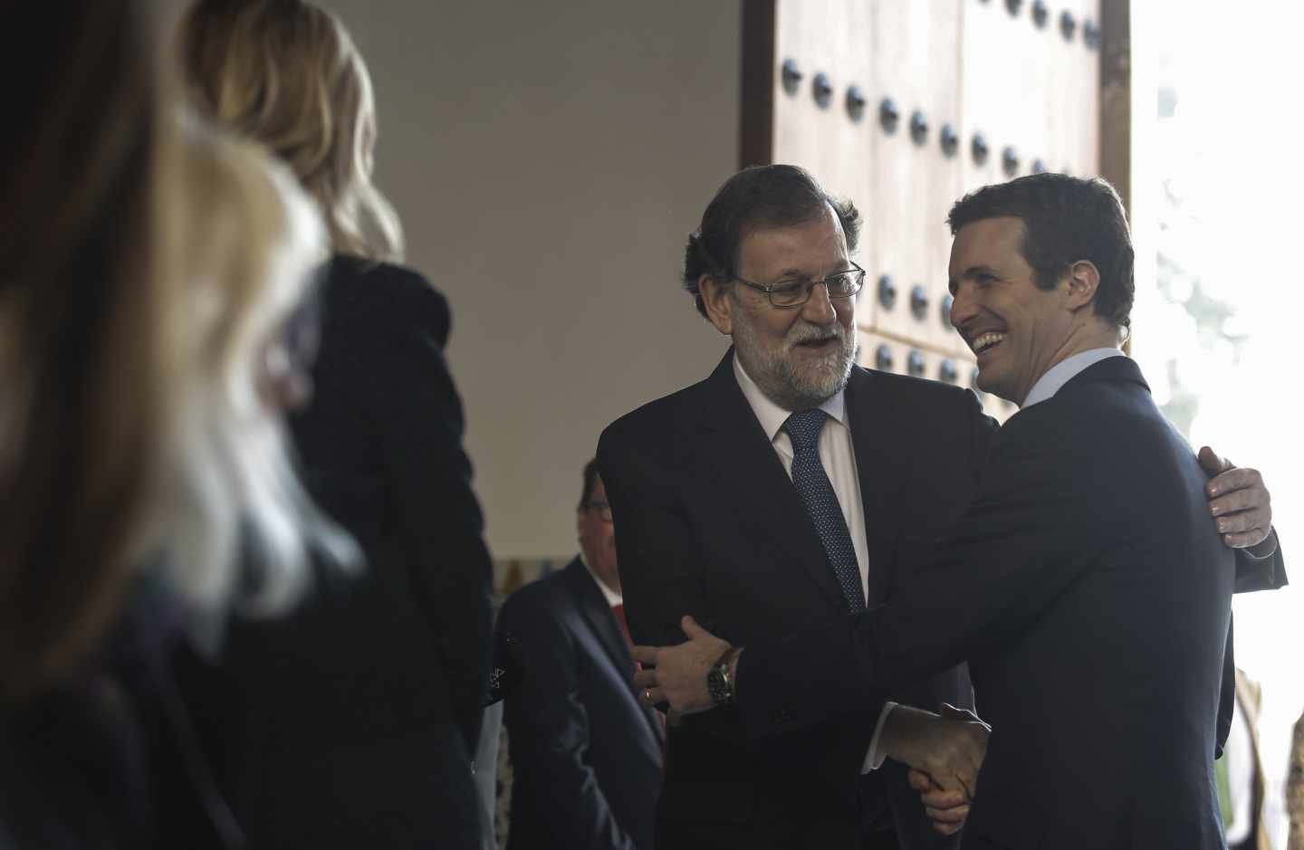 Mariano Rajoy y Pablo Casado en la investidura de Juanma Moreno.
