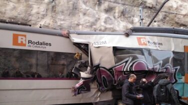 Un muerto y 95 heridos en un choque de dos trenes entre Manresa y Sant Vicenç de Castellet