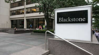 Blackstone paga un récord mundial de 16.725 millones por los almacenes de GLP