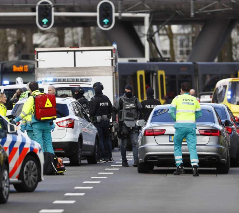 Al menos tres muertos y cinco heridos en un atentado en Utrecht