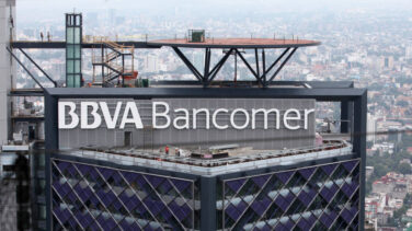 BBVA respira en México: la ley bancaria no se comerá sus 1.200 millones en comisiones