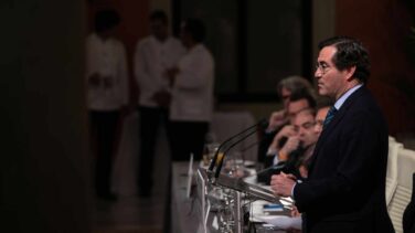 Las empresas piden endurecer la reforma laboral tras frenar el decreto de Sánchez