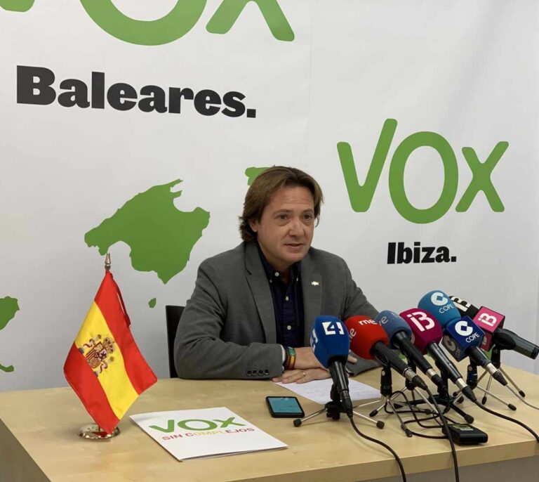 Vox Baleares impide entrar en su sede para una rueda de prensa a 'Diario de Mallorca'