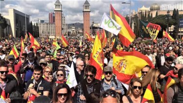 Piden hasta 18 años de cárcel a 7 jóvenes por agredir a dos seguidores de Vox en Barcelona