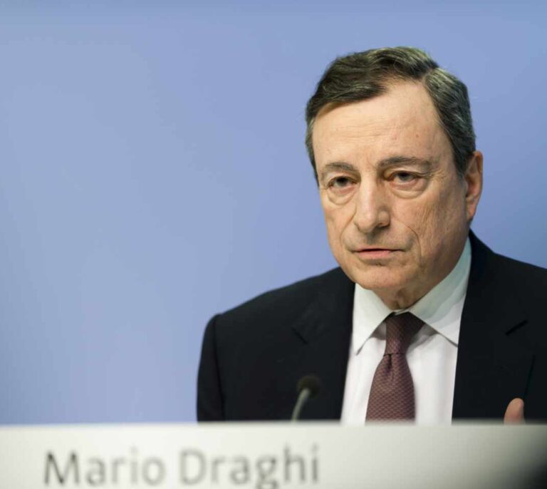 Draghi escucha los lamentos de la banca y estudiará un alivio a los tipos negativos