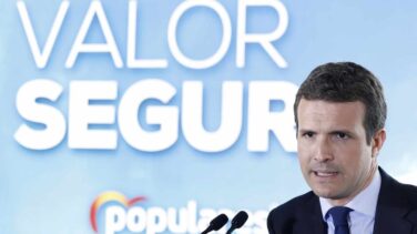 Casado dice ahora que sólo retocará el SMI tras negociar con los agentes sociales