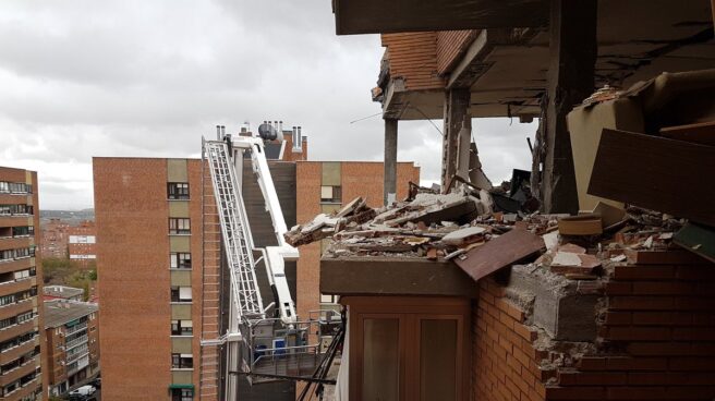 Diecisiete heridos leves tras la explosión de un edificio en Puente de Vallecas