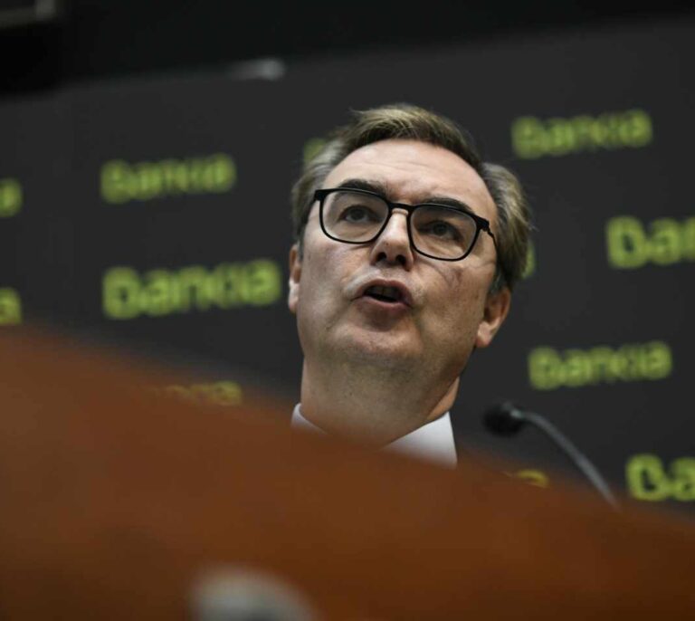 Bankia cree que el PSOE mantendrá el compromiso de privatizar la entidad
