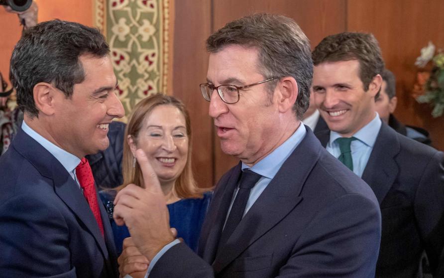 Casado junto a Moreno, Feijóo y Pastor en la toma de posesión del segundo como presidente de la Junta de Andalucía
