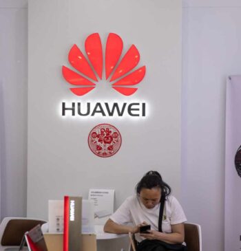 Estados Unidos da 90 días a Huawei para abandonar su actividad en [...]