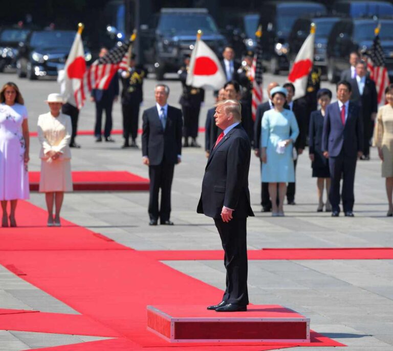 Trump anticipa un posible acuerdo comercial con Japón en agosto