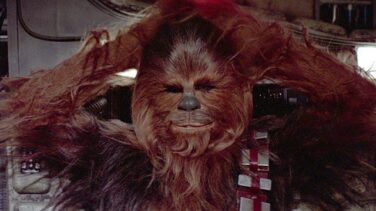 Muere Peter Mayhew, el actor que dio vida a Chewbacca en 'Star Wars'