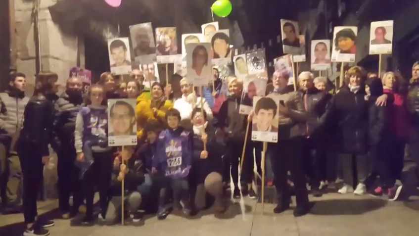 Concentración en apoyo a presos de ETA en Hernani denunciada por Covite.
