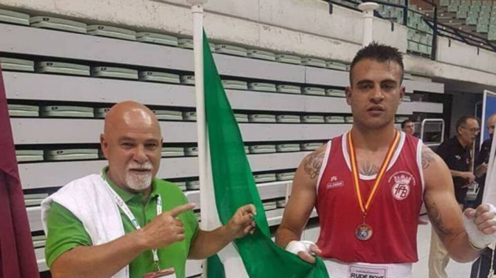 El boxeador Carlos Pinteño, a la derecha.