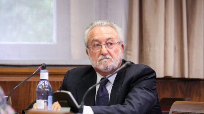 La Junta despide al exministro Bernat Soria: ocultó su actividad privada mientras cobraba 150.000 euros públicos