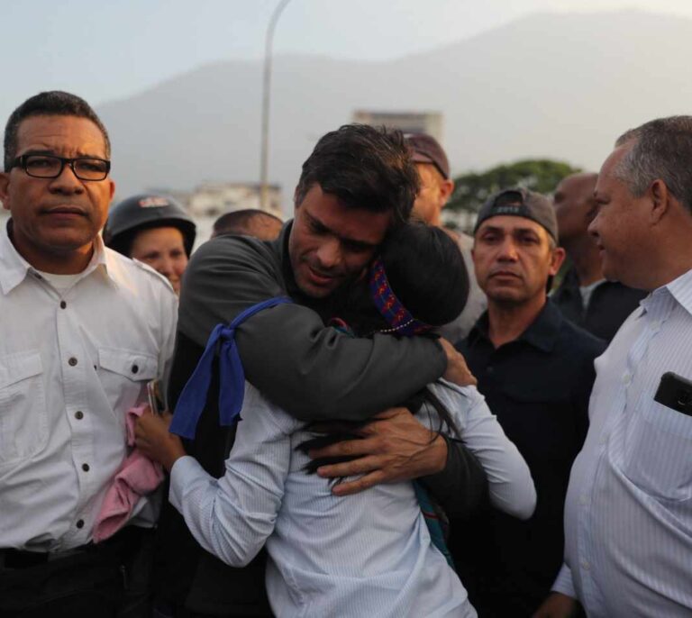 El abogado de Leopoldo López: "No es su voluntad pedir asilo a España, pero podría hacerlo"