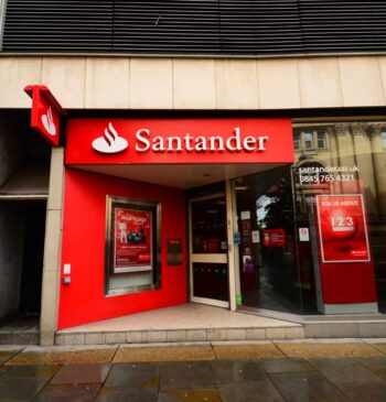 Santander concederá credito a través de una 'app' a los clientes de [...]