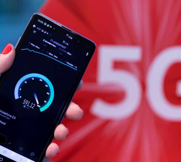 Vodafone incluirá datos ilimitados 5G a todos sus clientes con contrato