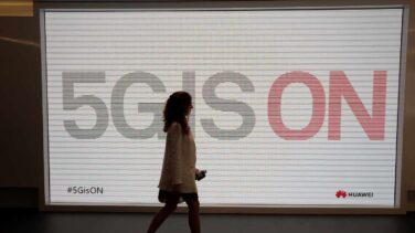 China ignora el veto a Huawei y concederá licencias comerciales del 5G "pronto"