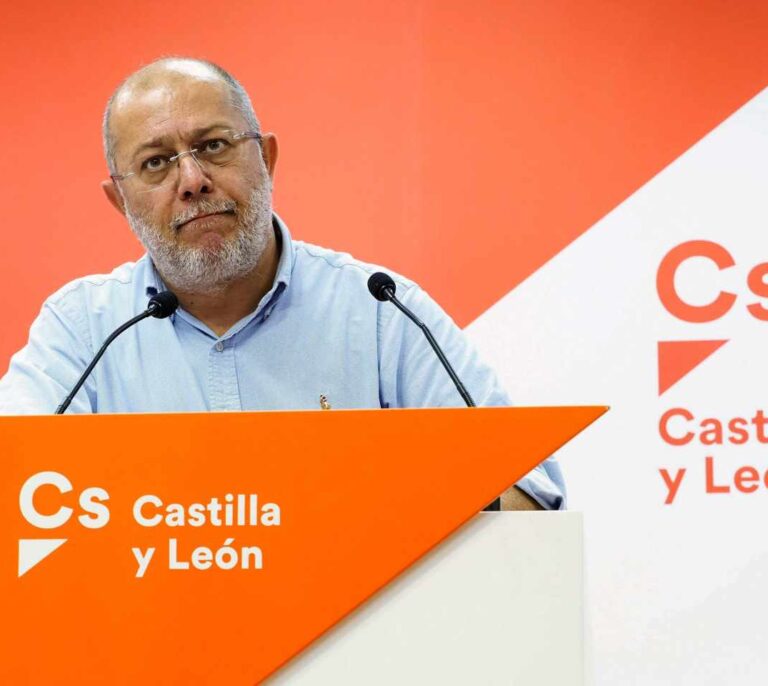 Igea se rebela contra la presión de Sánchez: "Es intolerable que toda la carga se ponga sobre Cs"