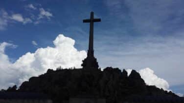 Más de 200 personas piden al Papa que actúe y paralice la exhumación de Franco