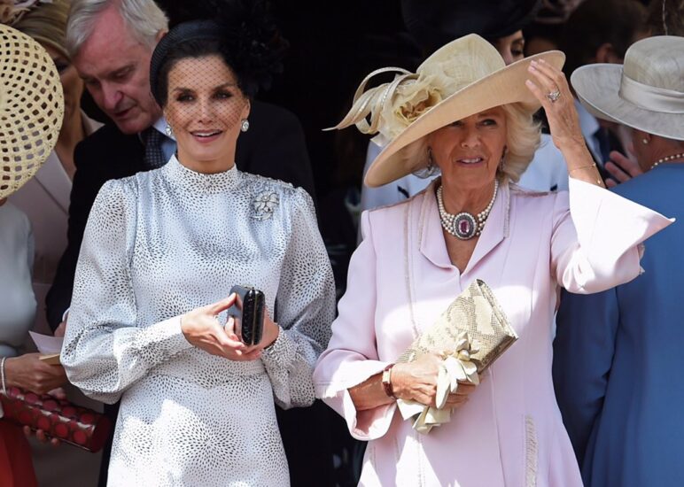 La reina Letizia junto a Camila Parker Bowles.