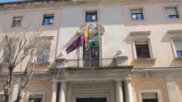 16 y 15 años de cárcel por una agresión sexual en grupo a una menor en Jaén