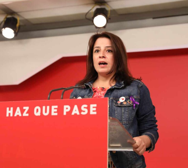 Adriana Lastra quiere que cada militante del PSOE sea una "portavoz María Jesús Montero"