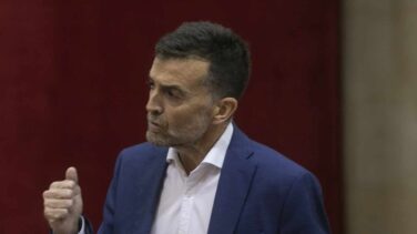 Antonio Maíllo deja IU Andalucía y su escaño y pide su reingreso como profesor de Latín