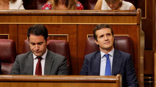 Sánchez obvia a Podemos y carga sobre Casado: "Se tiene que abstener"