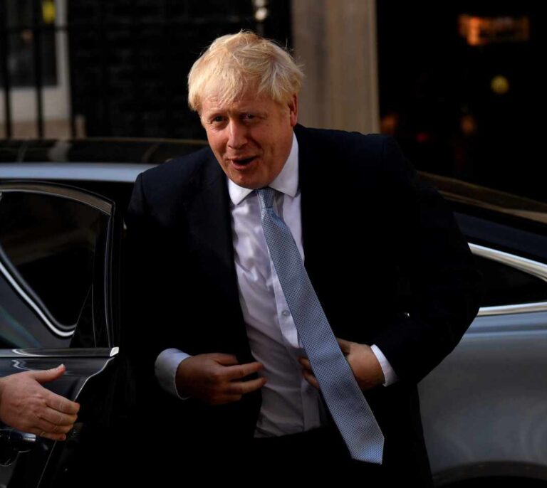 La libra, en caída libre por el temor a un Brexit sin acuerdo con Boris Johnson