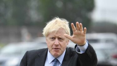 Leales a Theresa May dejarán el Gobierno británico con Boris Johnson al frente