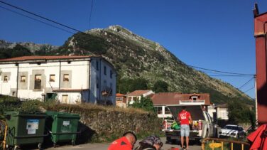 Operación rescate de tres espeleólogas en una cueva de Cantabria