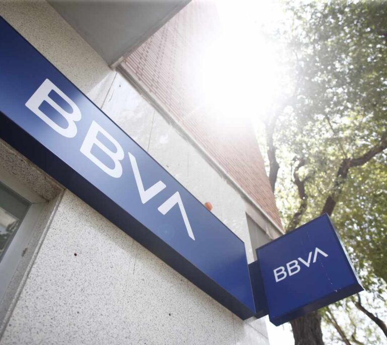 BBVA cierra una emisión de 'CoCos' por 1.000 millones de dólares