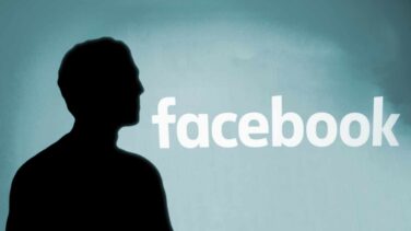 Facebook amenaza con abandonar la UE si se le prohíbe transferir datos de usuarios europeos a EEUU