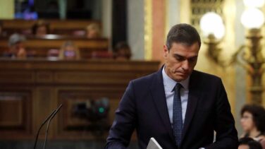 La oposición carga contra Sánchez por limitar el control del Congreso