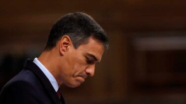 Las anécdotas que emocionaron a Sánchez: de 'Carlos el dramaturgo' al jubilado de la escuela nocturna