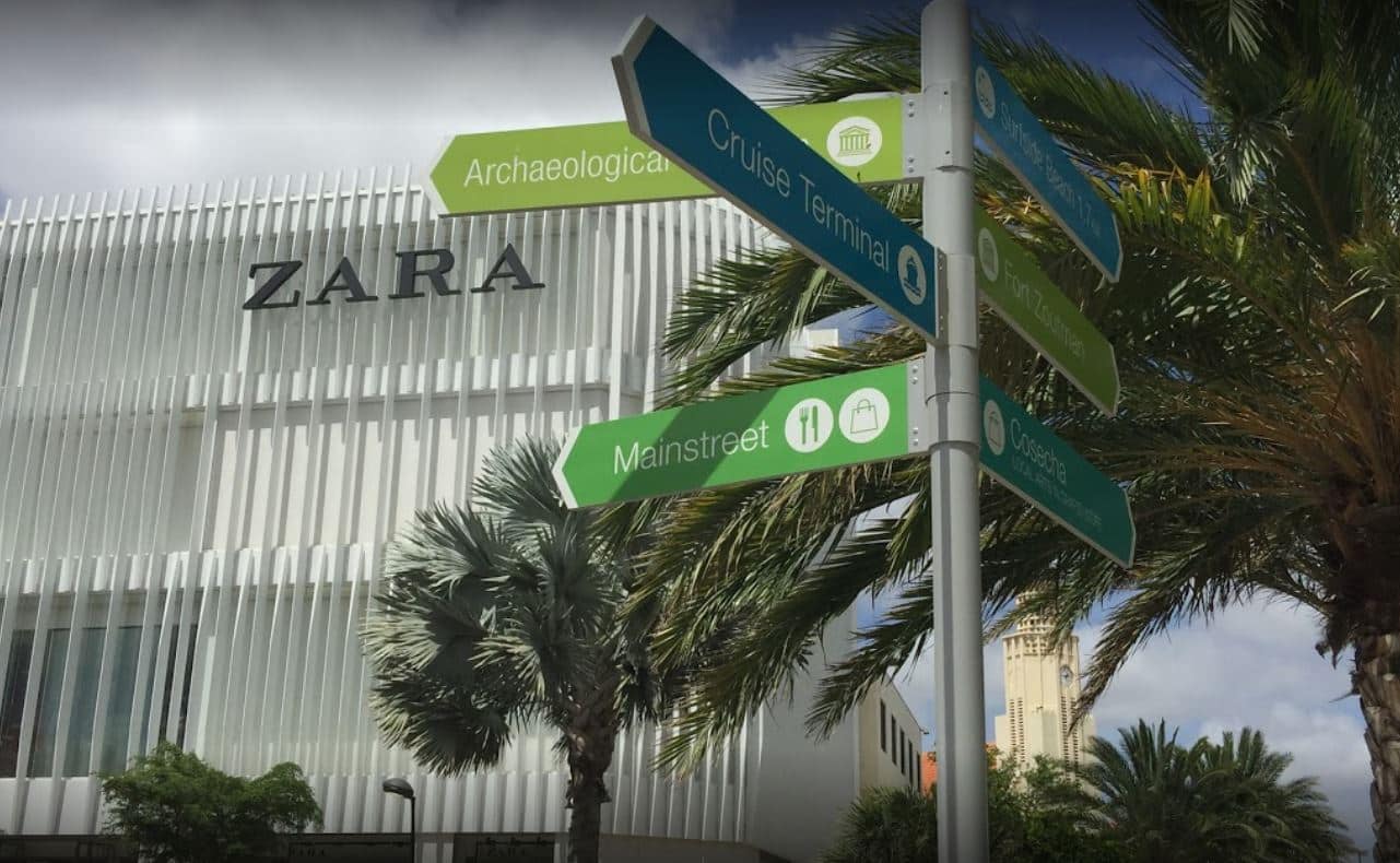 Fachada de la tienda de Zara en Aruba.